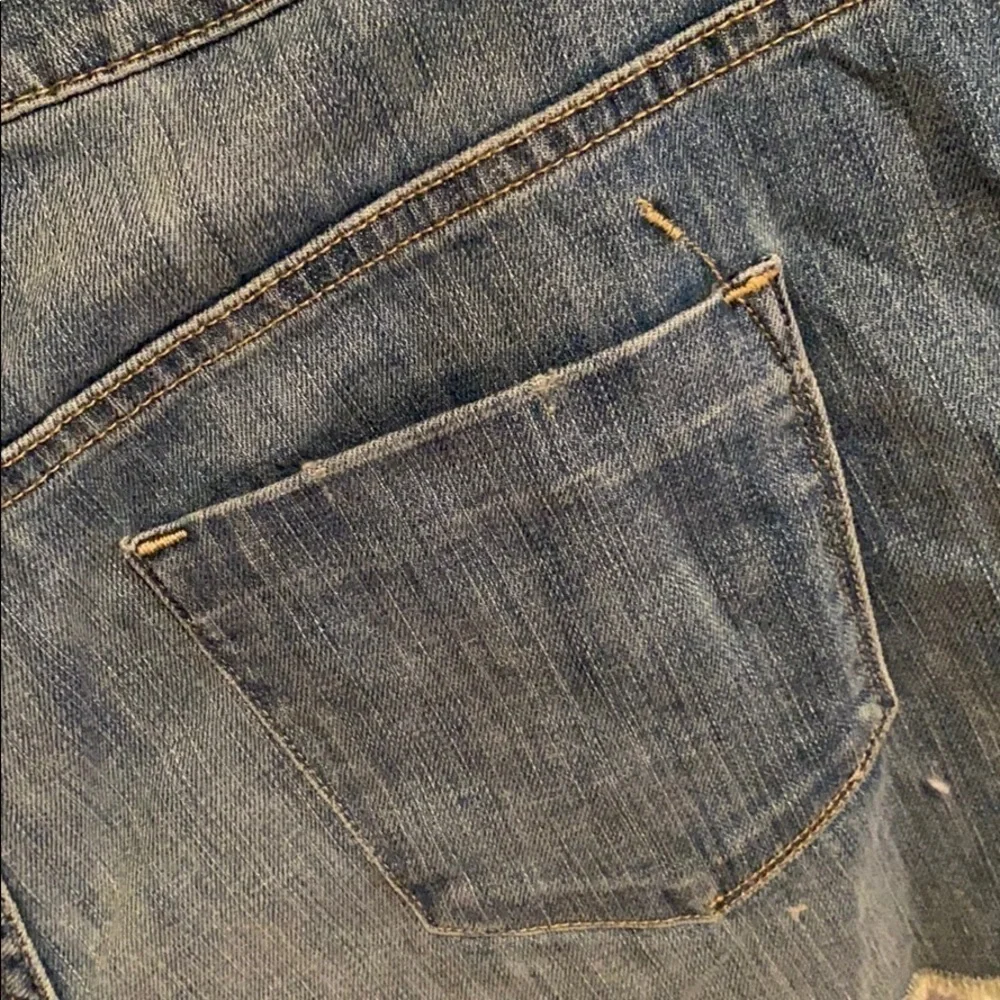 Mossimo HighRise Frayed Button Up Denim Shorts - Picture 11 of 12